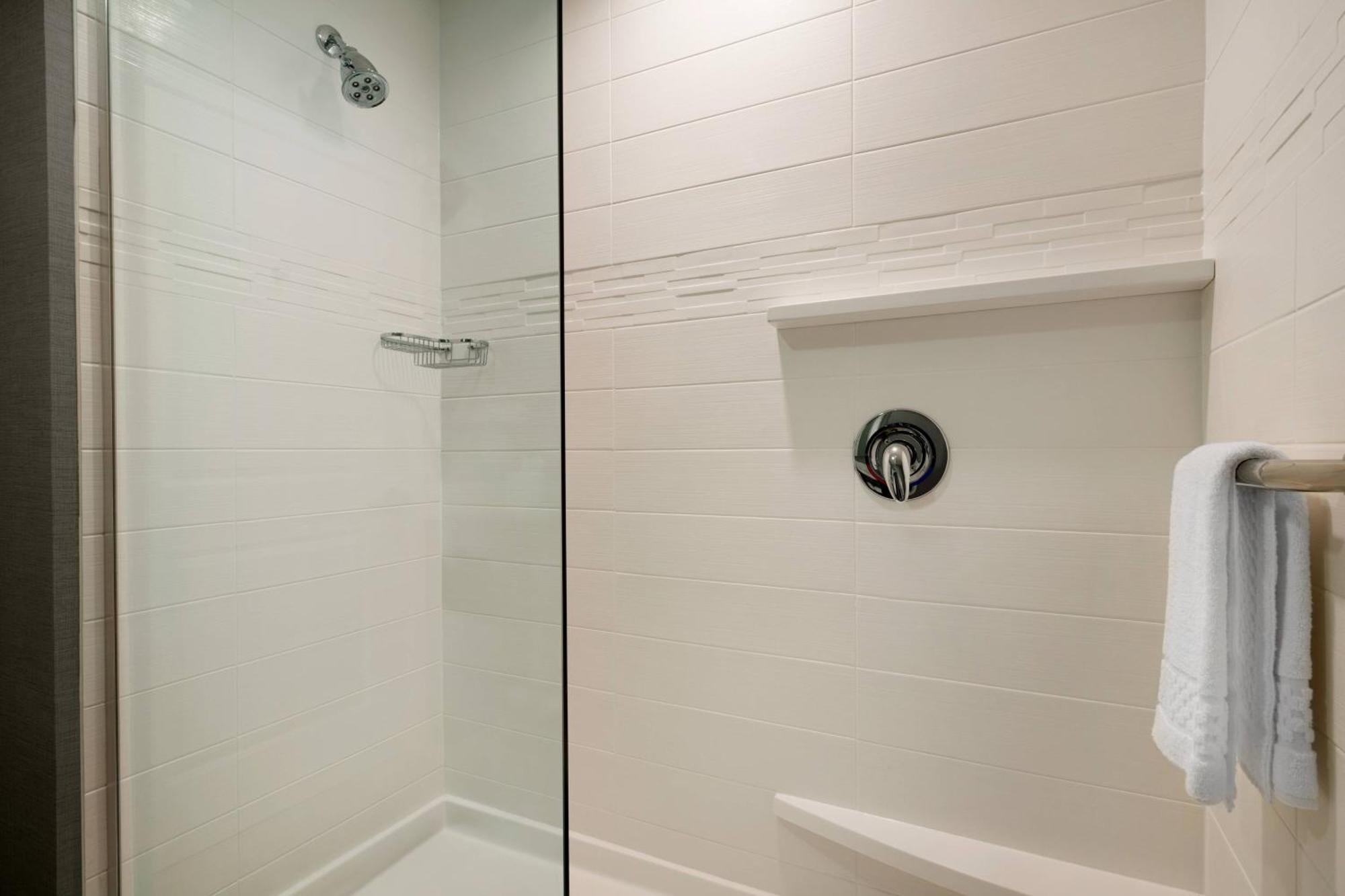 By Marriott Hanes Mall 3* Winston-Salem